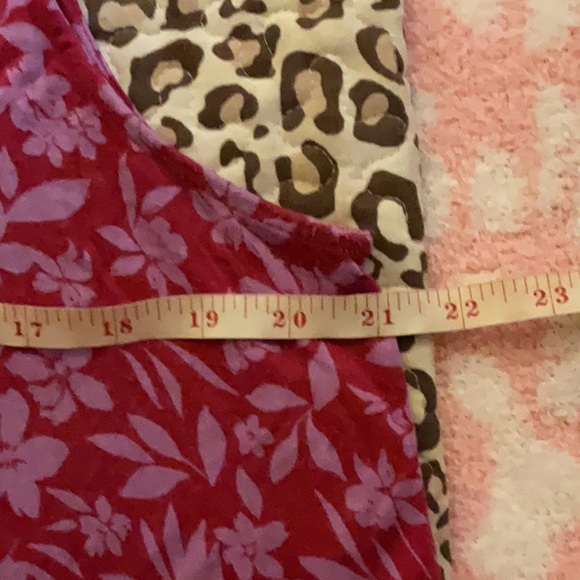 Old Navy Tank - Picture 5 of 9